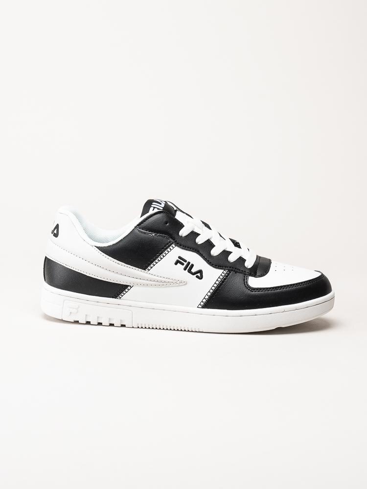 FILA - Noclaf - Svart vita sneakers i skinnimitation