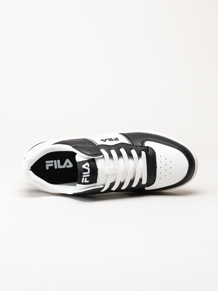 FILA - Noclaf - Svart vita sneakers i skinnimitation