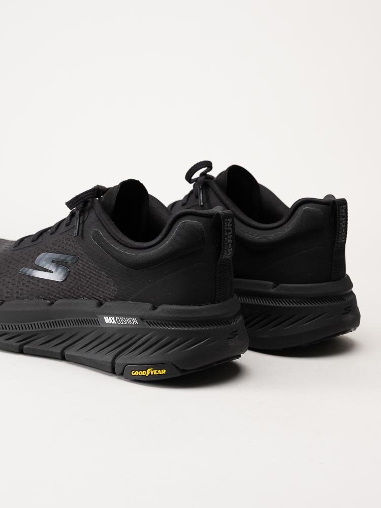 Skechers - Max Cushioning Premier 2.0 - Svarta löparskor i mesh