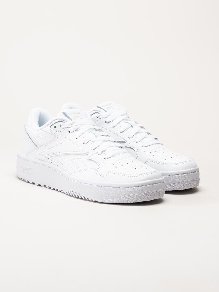 Reebok - ATR Chill - Vita sneakers i skinn