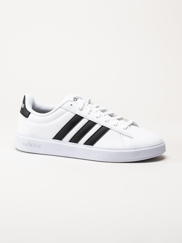 Adidas - Grand Court 2.0 - Vita sneakers i skinnimitation