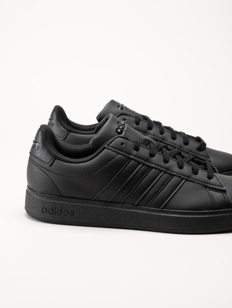 Adidas - Grand Court 2.0 - Svarta tennis sneakers