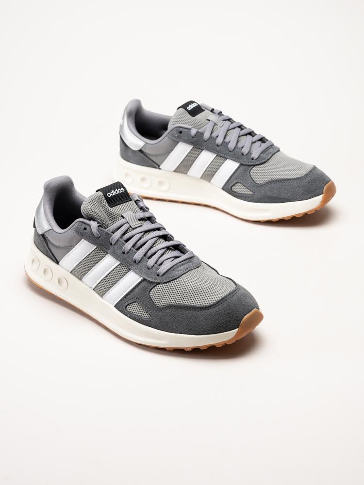 Adidas - Run 84 - Grå sneakers i mocka