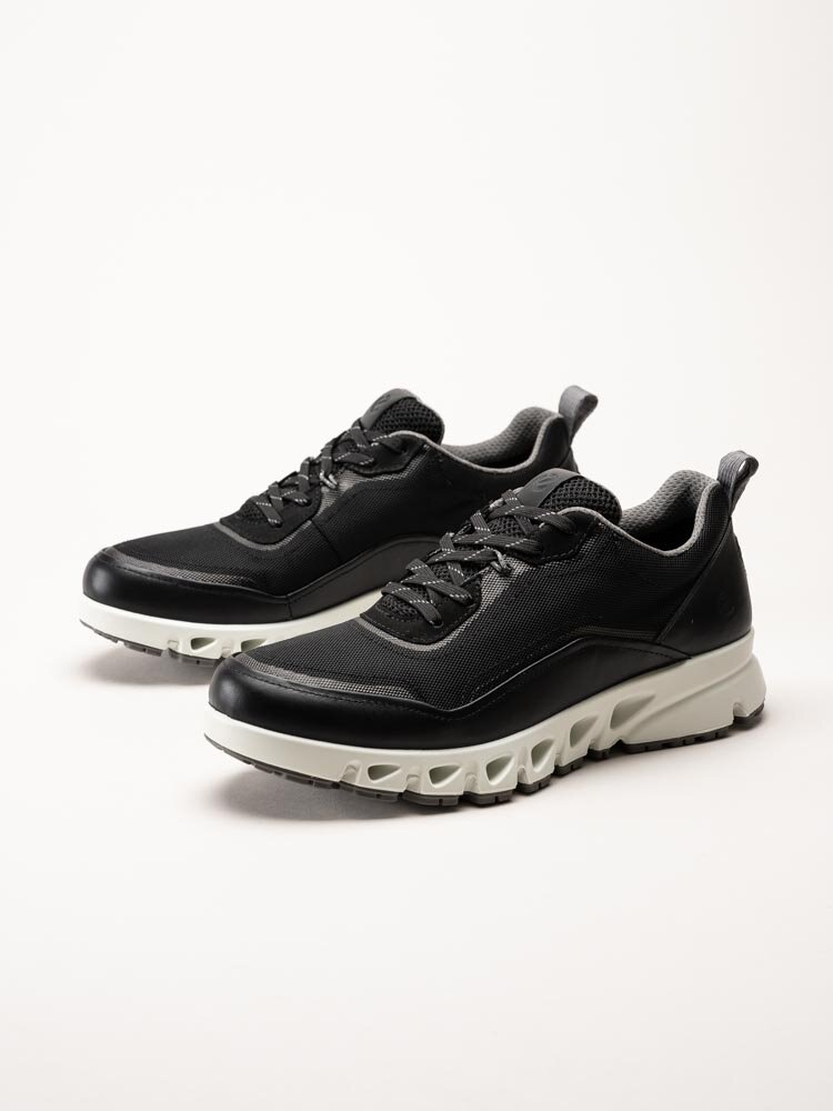 Ecco - New ECCO Multi-Vent M Gtx - Svarta sportskor med Gore-Tex