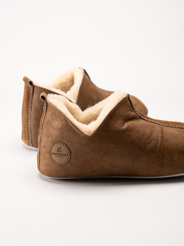 Shepherd - Lina - Ljusbruna slip on fårskinnstofflor