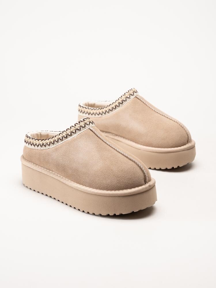 Duffy - Beige fodrade slippers i mocka