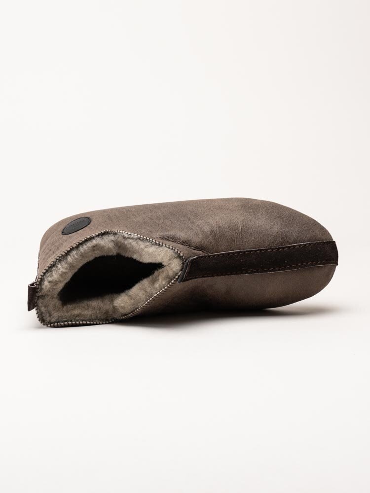 Shepherd - Henrik - Mörkbruna slip on fårskinnstofflor