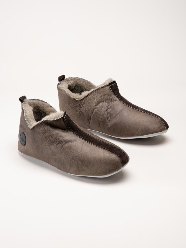 Shepherd - Henrik - Mörkbruna slip on fårskinnstofflor