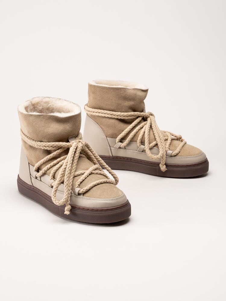 Inuikii - Classic - Beige fårskinnsfodrade boots i mocka