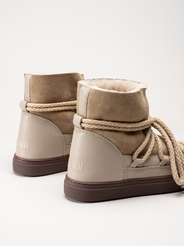 Inuikii - Classic - Beige fårskinnsfodrade boots i mocka