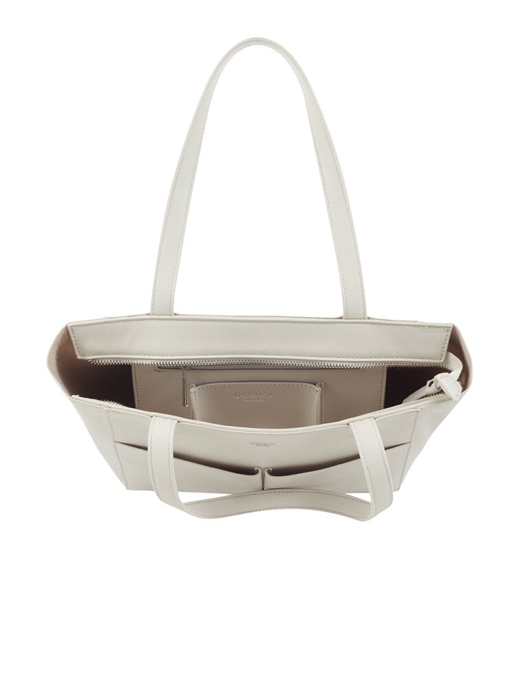 Ulrika Design - Minimalism - Ljusbeige tote i skinnimitation