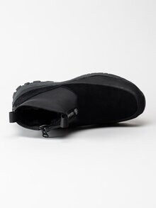 07213238-Raa-Design-Are-ARE01-Black-Svarta-fodrade-boots-med-dubbar-5